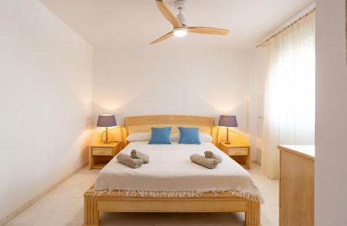 Torremolinos Villa | 13 Guest Villa 3 min Walk to Beach BBQ Cinema Perfect for Groups