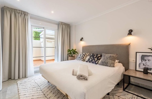 Nueva Andalucia Apartment | 188 m² Apartment ∙ 3 bedrooms ∙ 6 guests
