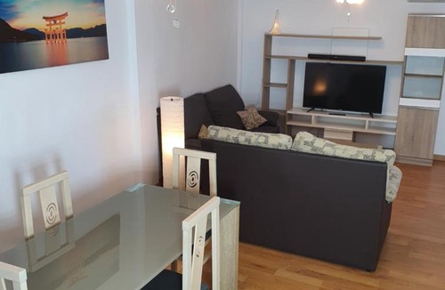 La Linea de la Concepcion Apartment | 1F, Aire Acond, 85m2, 2 dormit mas sofá cama, 6 huéspedes, WIFI gratis