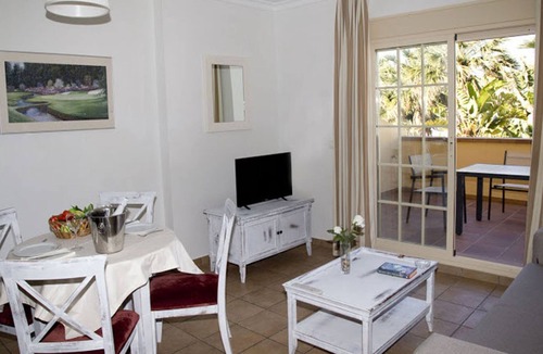 La Linea de la Concepcion Apartment | 2 bedroom apartment (Block 1 - Apartment 8)