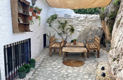 Rute House | 2-Bed Country House - Mountain Views - Sleeps 6