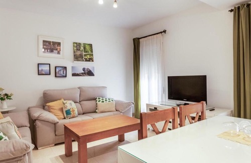 Carmona House | 2 Bedroom Beautiful Home In Carmona