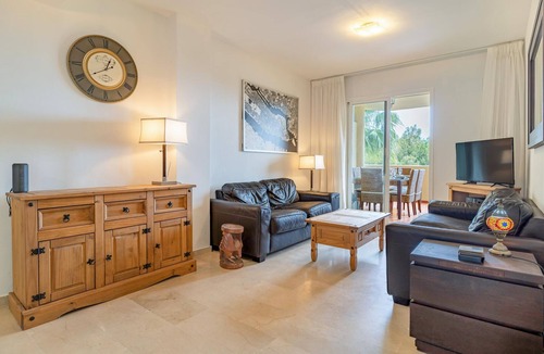 Puerto de la Duquesa Apartment | 2 bedroom cozy apartment in Manilva