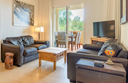 Puerto de la Duquesa Apartment | 2 bedroom cozy apartment in Manilva