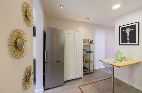 Bellas Vistas Apartment | 2 bedroom flat with balcony in Madrid