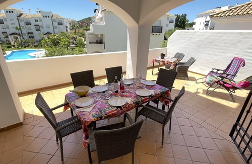 San Luis de Sabinillas Apartment | 2 private swimming pools, sand beach at 450m, South oriented terras