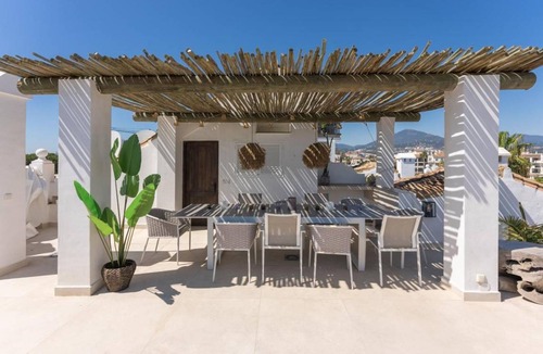 San Pedro de Alcantara Apartment | 234 m² Apartment ∙ 3 bedrooms ∙ 6 guests