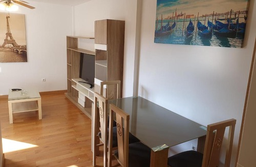 La Linea de la Concepcion Apartment | 2H, Aire Acondic, 50m2, 1 dormitorio, 4 huéspedes, WIFI GRATIS