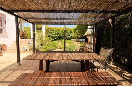 El Portil Villa | 3 bed/bathroom villa with own pool, free wifi, beach, bars & restaurants.
