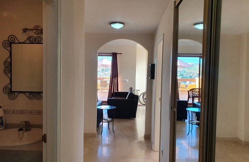 Puerto de la Duquesa Apartment | 3 Bed Penthouse - Sleeps 8 - Pool - Sea View