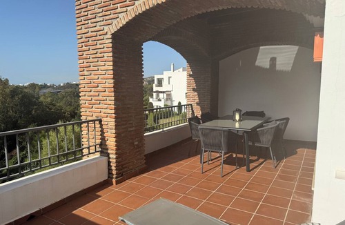 Benahavis Apartment | 3 bed top floor spacious apartment with large private covered and open terrace