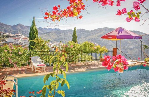 Corumbela House | 3 bedroom accommodation in Corumbela