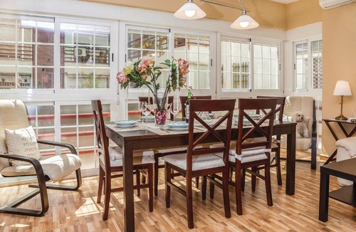 Triana Apartment | 3 Bedroom Cozy Apartment In Sevilla