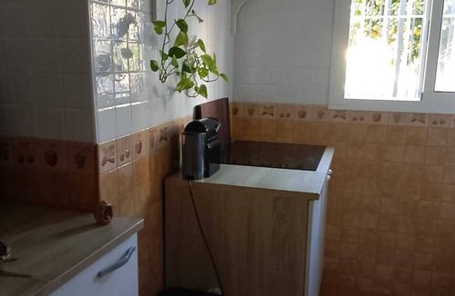 Huerta de Santa Teresa Apartment | 3 bedroom house with air conditioning 5 minutes from Santa Justa