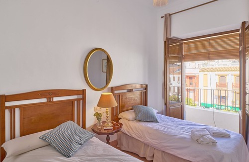 Espejo Apartment | 3 bedrooms and a private bathroom, with shared pool, Wi-Fi, and air conditioning