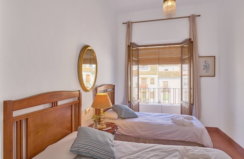 Espejo Apartment | 3 bedrooms and a private bathroom, with shared pool, Wi-Fi, and air conditioning