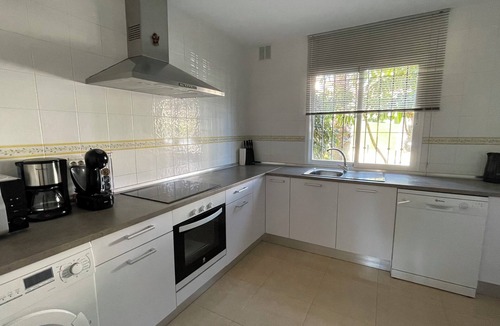 Urbanizacion Puerto de Estepona Apartment | 3 bedrooms apartment close to the beach, port and old town