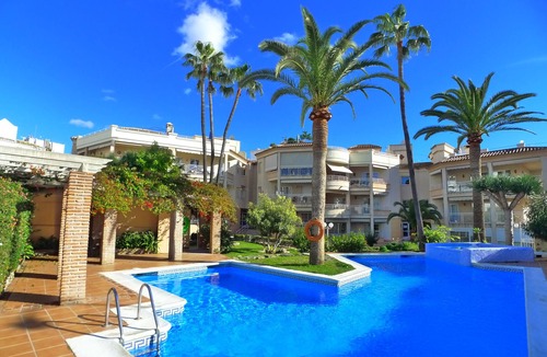 Nerja City Centre Apartment | 3 Bedrooms | Los Jarales | CG R637