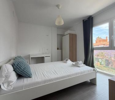 Pedregalejo Playa Apartment | 300 Metros to Pedregalejo Beach & Seaside Dining