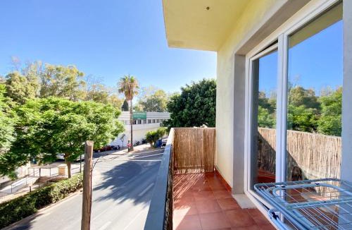 Pedregalejo Playa Apartment | 300 Metros to Pedregalejo Beach & Seaside Dining