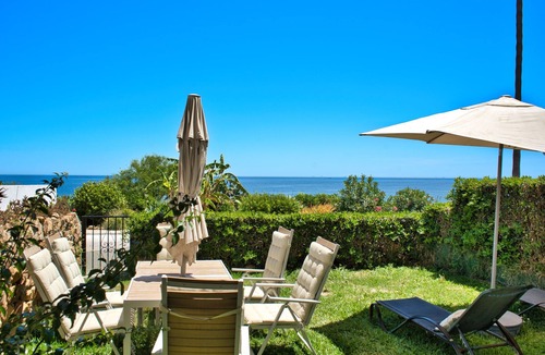 Manilva Ski Chalet | 3133 Beachfront Townhouse