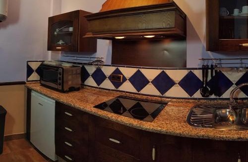 Ubeda Apartment | -4-MEJOR QUE EN CASA, parking 5eu al día según disponible, en el centro historico de Ubeda
