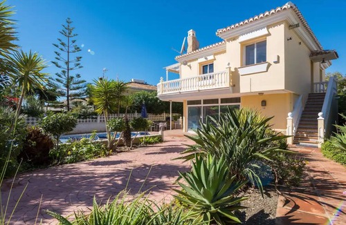 Almayate Bajo Apartment | 43813- 3 bedroom- Beautiful accommodation with private pool