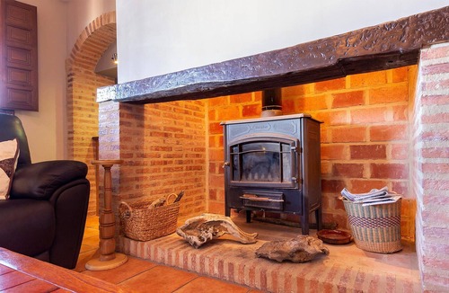 Iznajar House | 5 bedroom accommodation in Fuente del Conde