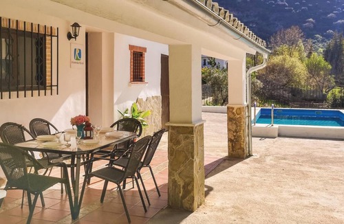 Benamahoma House | 5 bedroom accommodation in Benamahoma