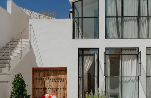 Zahara de la Sierra House | 5-bedroom designer villa with a pool | hiking | relaxation | nature | near Ronda