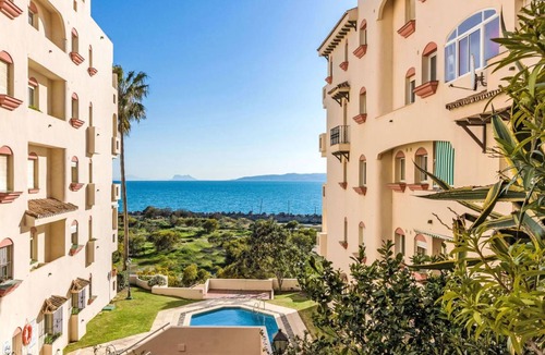 Estepona Apartment | 73 m² Apartment ∙ 2 bedrooms ∙ 4 guests