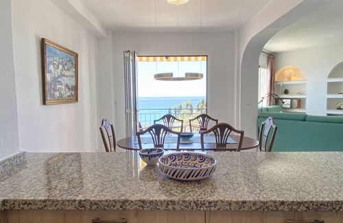 Nerja City Centre Apartment | 85 m² Apartment ∙ 2 bedrooms ∙ 4 guests