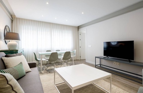 Plaza de Toros Vieja Apartment | 90 m² Apartment ∙ 3 bedrooms ∙ 8 guests