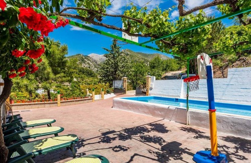 Alozaina House | 90 m² House ∙ 4 bedrooms ∙ 8 guests
