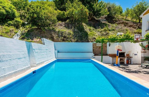 Alozaina House | 90 m² House ∙ 4 bedrooms ∙ 8 guests