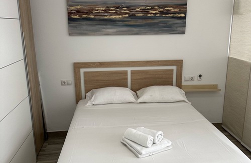 Los Tilos Apartment | ¡A 5 Minutos del Centro de Málaga! Apartamento Totalmente Equipado y Nuevo