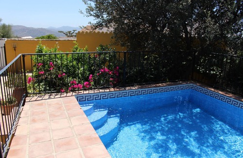 Periana House | A gorgeous andalucian house with fabulous views over Lake Vinuela