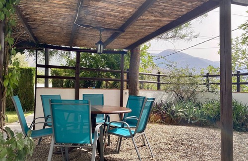 Orgiva Cottage | A luxurious mountain retreat with private terrace, bbq & pool