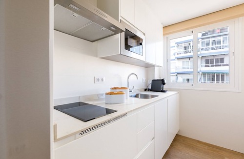 Torre del Mar Apartment | A&N Los Angeles