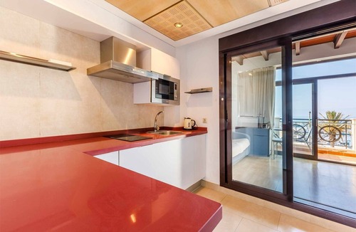 Caleta de Velez Apartment | A&n Seaport 3 A