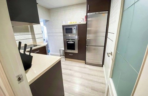 Valdeolleros Apartment | Acogedor apartamento cerca del centro ideal pareja