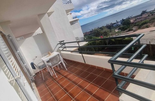 Puerto de la Duquesa Condo | acogedor apartamento con vista al mar en Manilva
