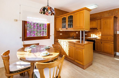 Torremolinos House | Air-Conditioned Home On the Beach with Pool, Terrace, Garden & Wi-Fi