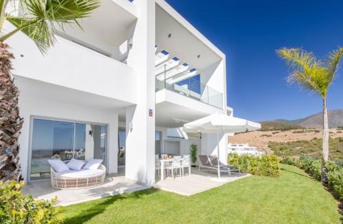 Casares Apartment | AL-1303 Apartment in Estepona - Alcazaba Lagoon