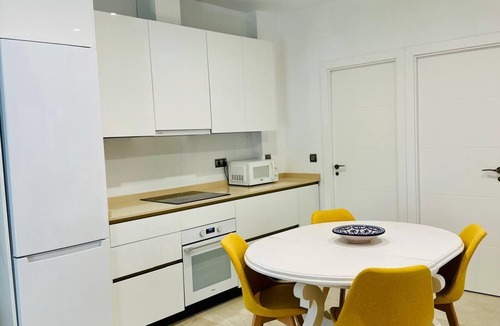 Centro - Sagrario Condo | Albaicin, a stone's throw from downtown