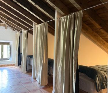 Santiago-Pontones Hostel | Albergue de montaña Don Domingo