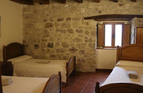 Hontanas Hostel | Albergue de Peregrinos El Puntido