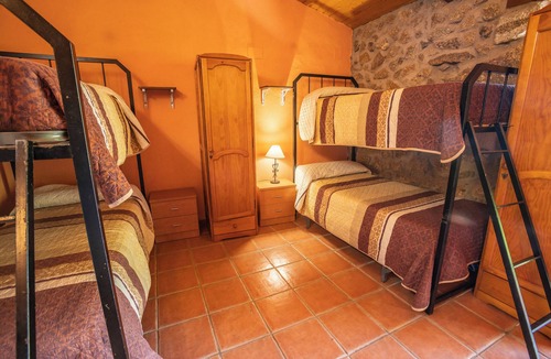 Banos de Montemayor Hotel | ALBERGUE EL SOLITARIO