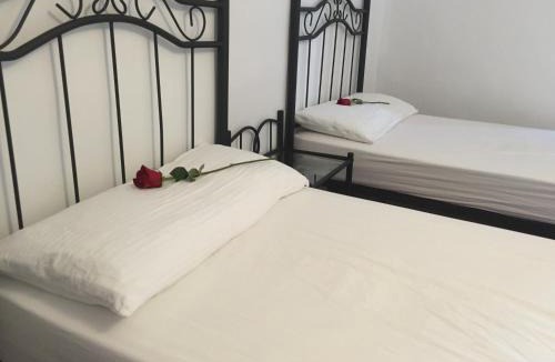 Castrojeriz Hostel | Albergue Rosalia/Pilgrim Hostel