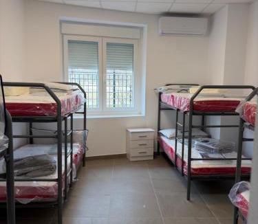 Badolatosa Hostel | Albergue Rural Badolatosa